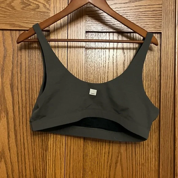 Vuori Charcoal Sports Bra - Picture 2 of 3
